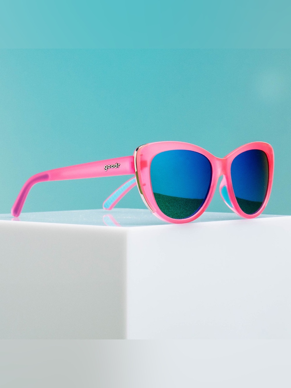 NEW IN BOX Goodr Flamingo Couture Sunglasses in Pink